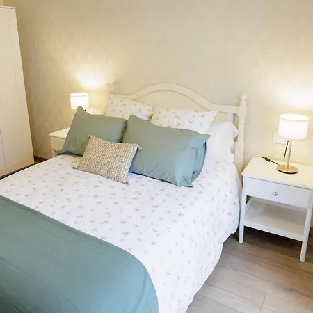 Adeinés Viviendas Uso Turístico Apartamento *