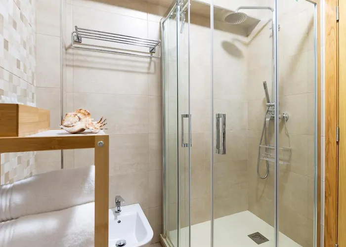 Adeinés Viviendas Uso Turístico Apartamento *