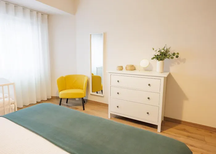 Adeinés Viviendas Uso Turístico *