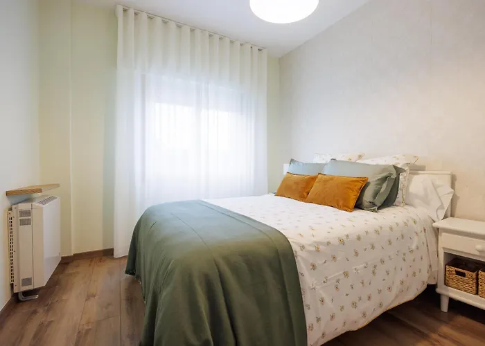 Adeinés Viviendas Uso Turístico * La Estrada